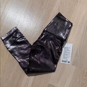 Lululemon align HR 21” crop *shine